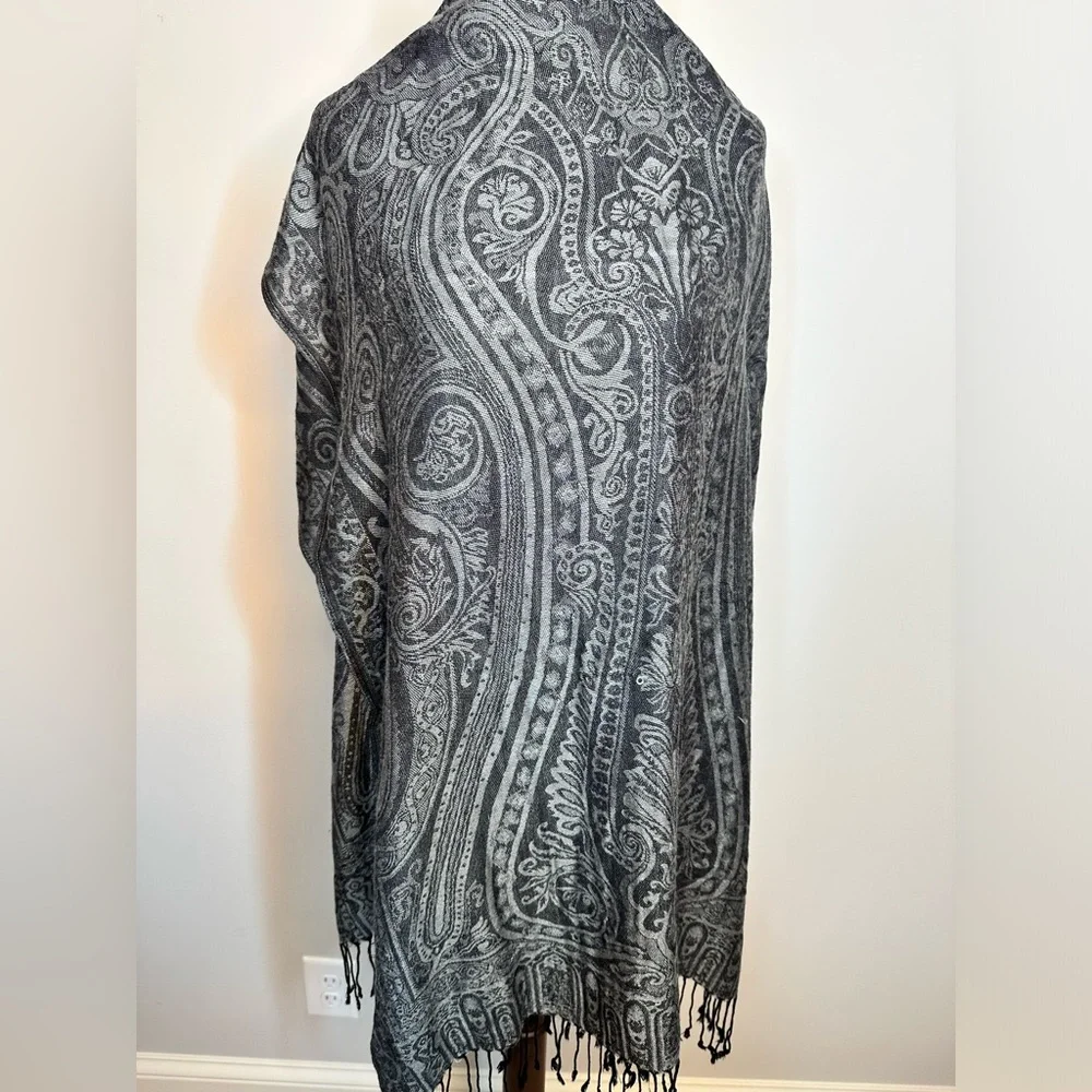 Paisley grey and black fringe rectangular 72” x 27” very soft